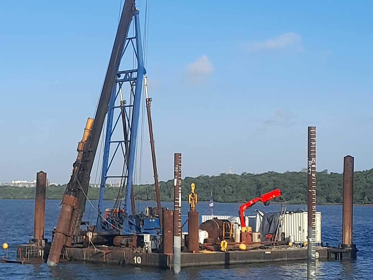 Van der Hilst - crane